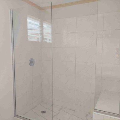Just Real Estate Ince Drive Kendall Hill Shower View1 scaled